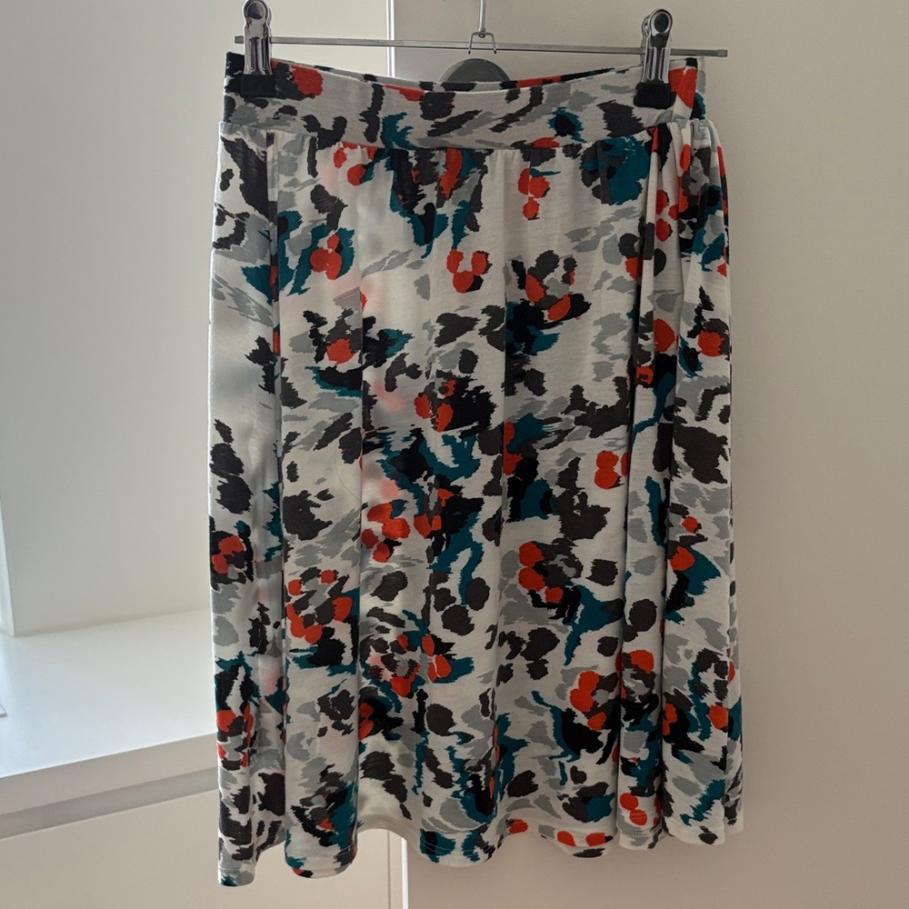 Lilla P Multicolor Abstract Midi Skirt